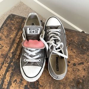 Gray converse womens 8